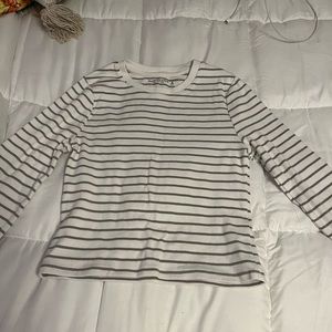 Long sleeve crop top